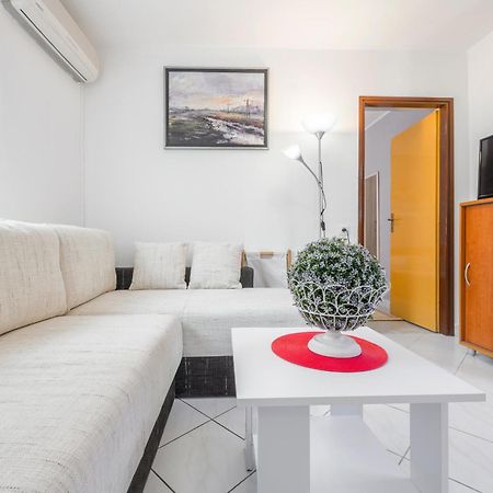 Apartments Roma Baska Voda Luaran gambar
