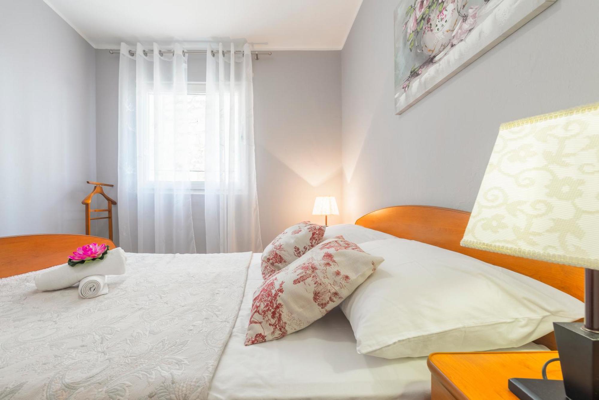 Apartments Roma Baska Voda Luaran gambar